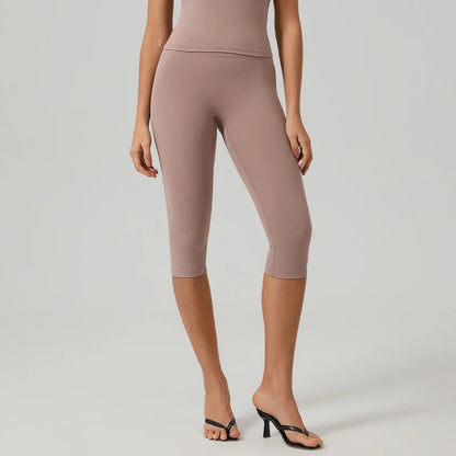 High-Waisted Capri Leggings| Luvia Active